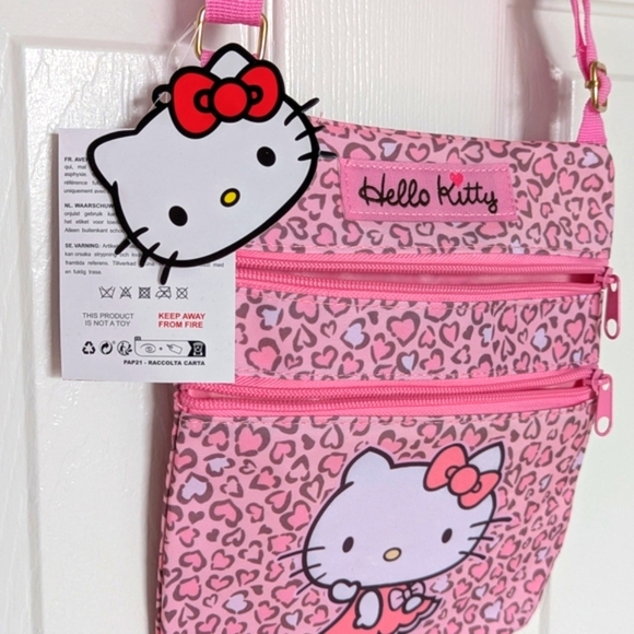 NWT Hello Kitty Pink Leopard Print Kids/Girls/Teens Crossbody Bag/Purse - Picture 6 of 16